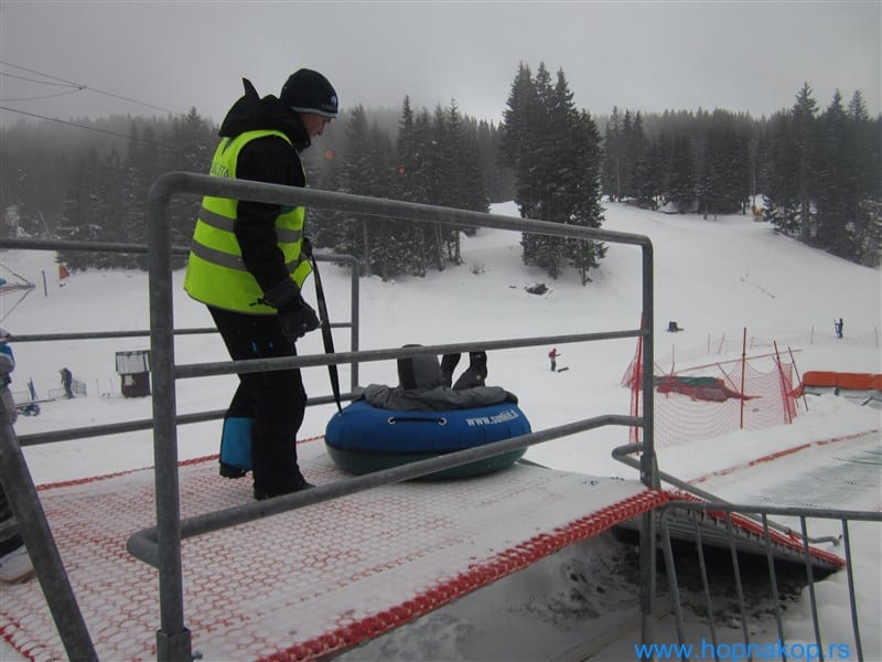 Kopaonik: Treći dan ski openinga Ni sneg koji je neprekidno padao ni temperatura od -10 C nisu omeli prave