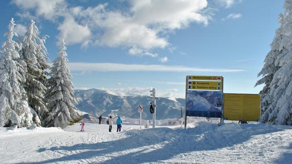 Kopaonik: Bezbednost skijaša i bordera prioritet – pazite na sebe i druge, poštujte pravila. Kako bi skijaši i svi ljubitelji zimskih sportova u našim ski c ...