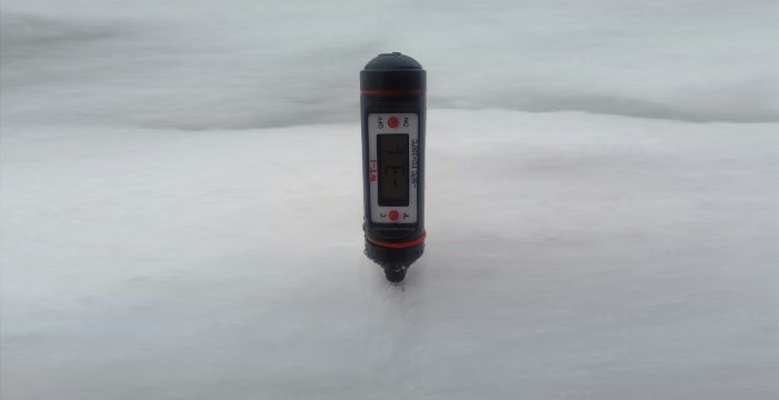 Termometri za merenje temperature snega na stazama na Kopaoniku: Skijališta Srbije su za ski centar Kopaonik kupila termometre za merenje temperature